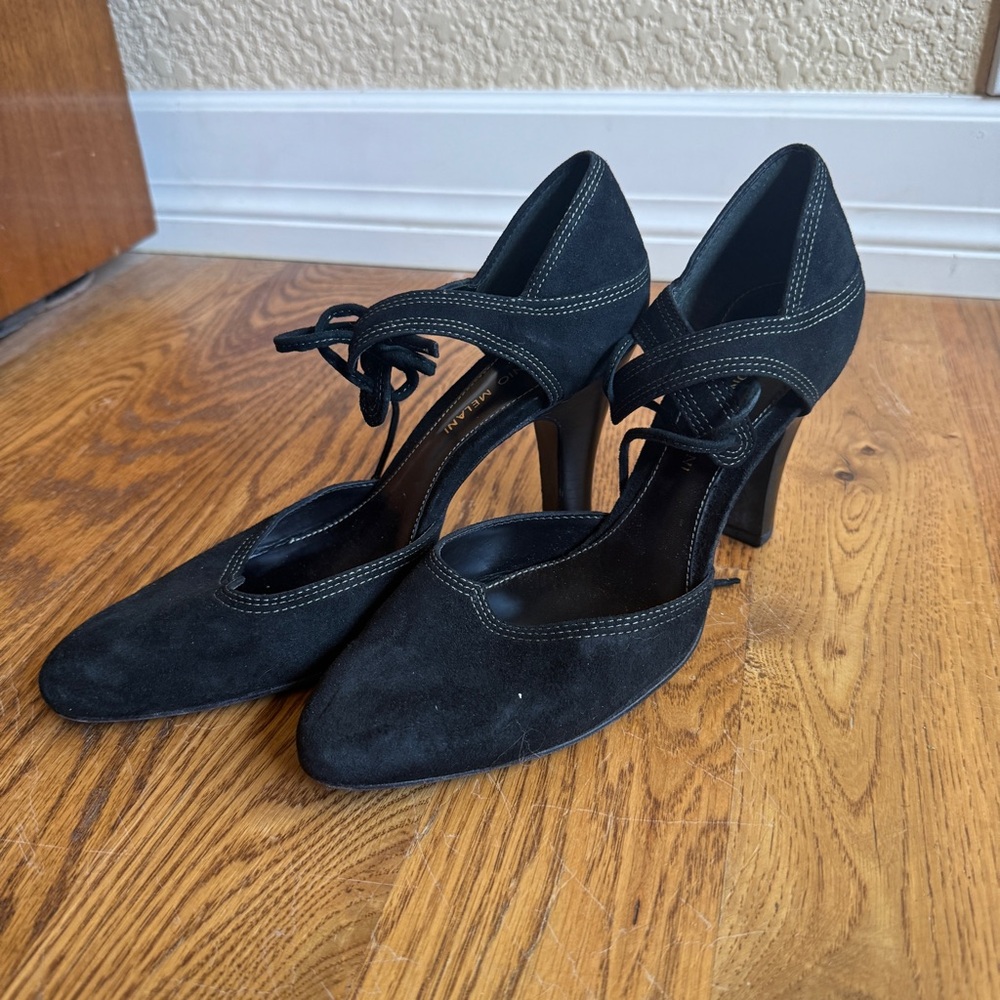 ANTONIO MELANI Black High-Heeled Suede Pumps with Strap